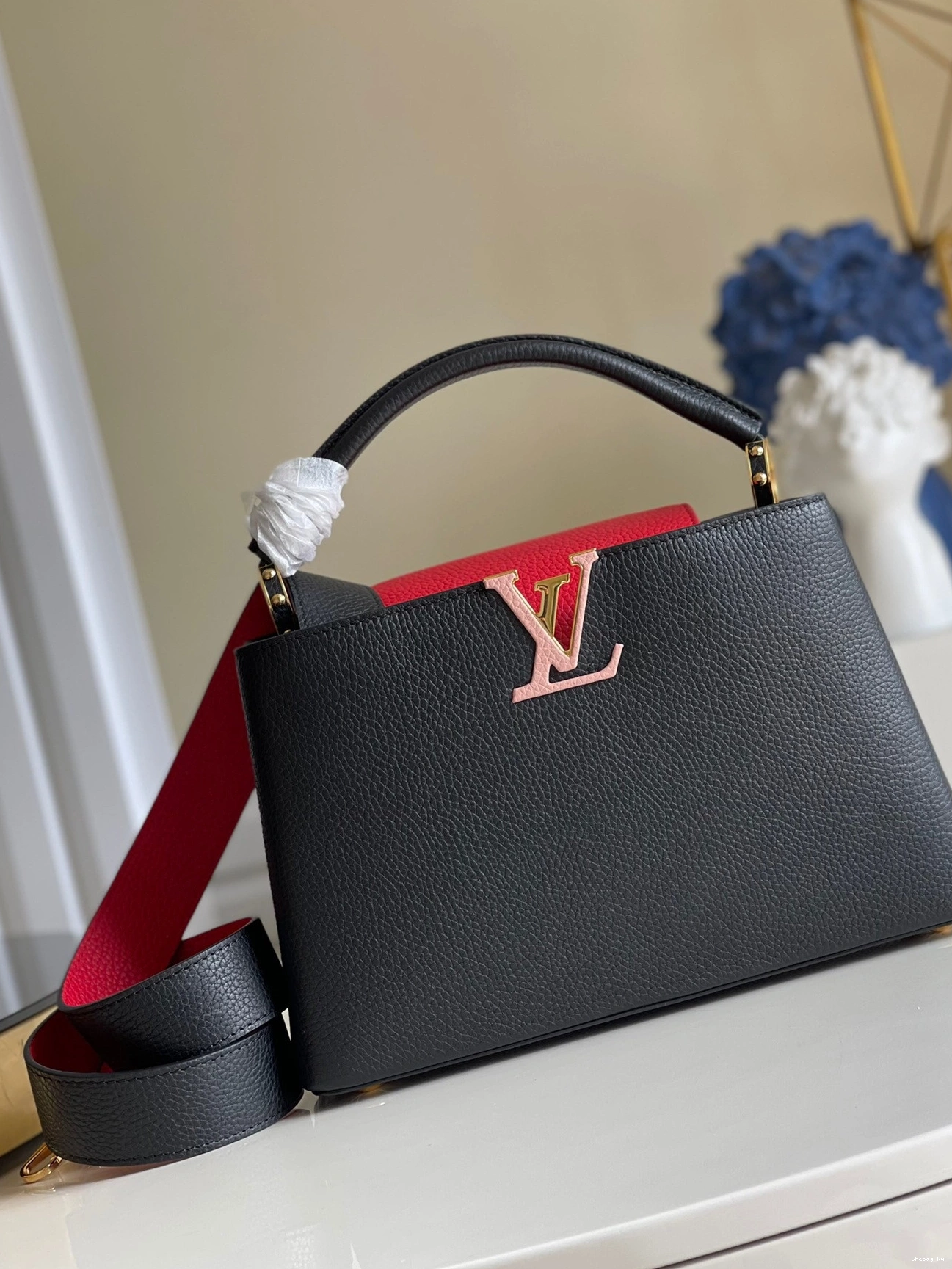 PM CAPUCINES VUITTON LOUIS 0803